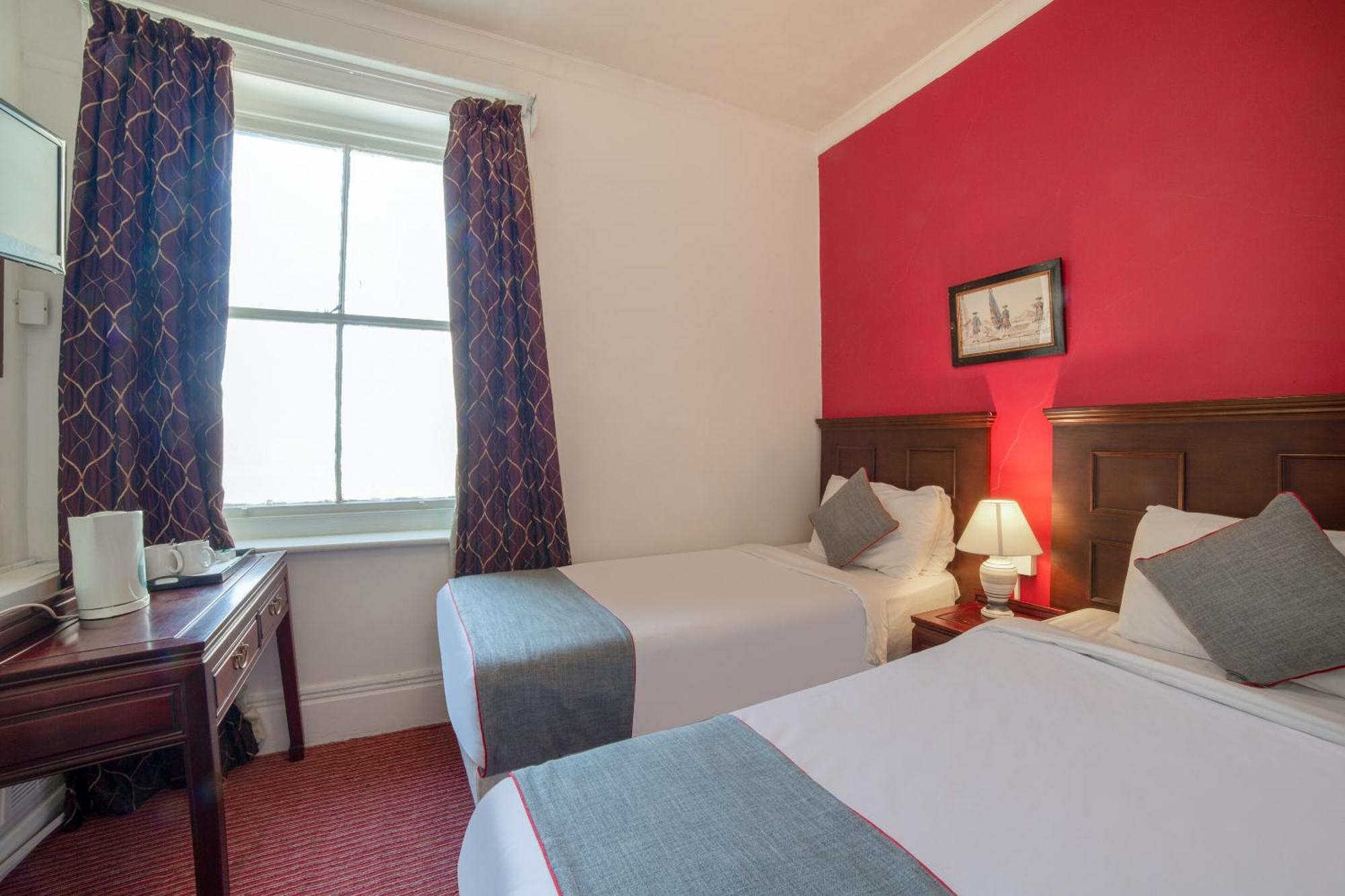 The Strand Hotel Eastbourne Exterior photo