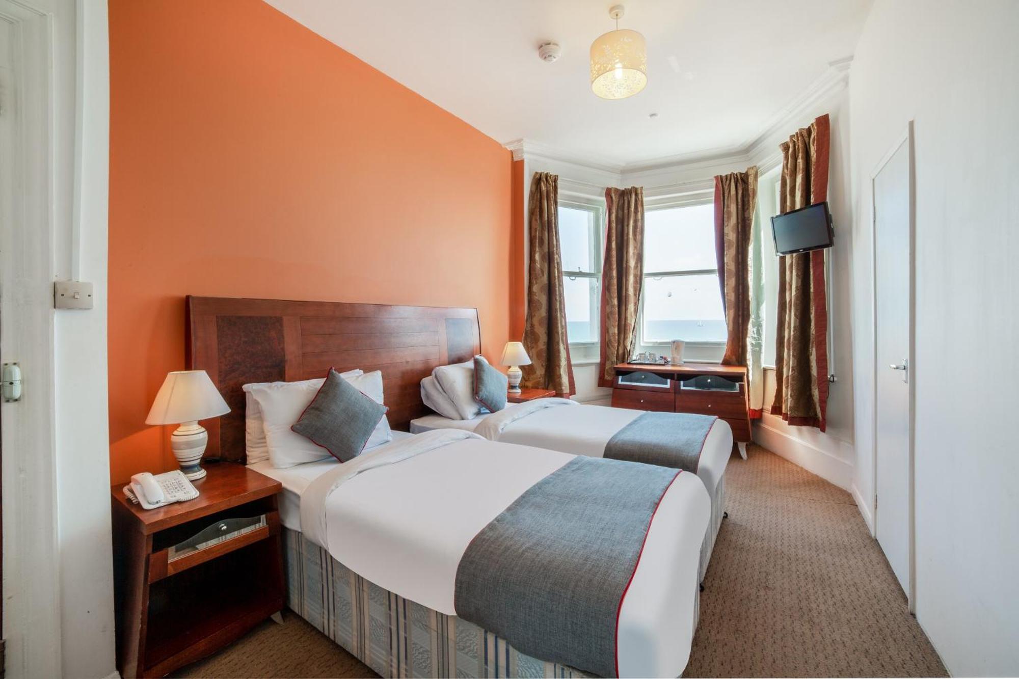 The Strand Hotel Eastbourne Exterior photo
