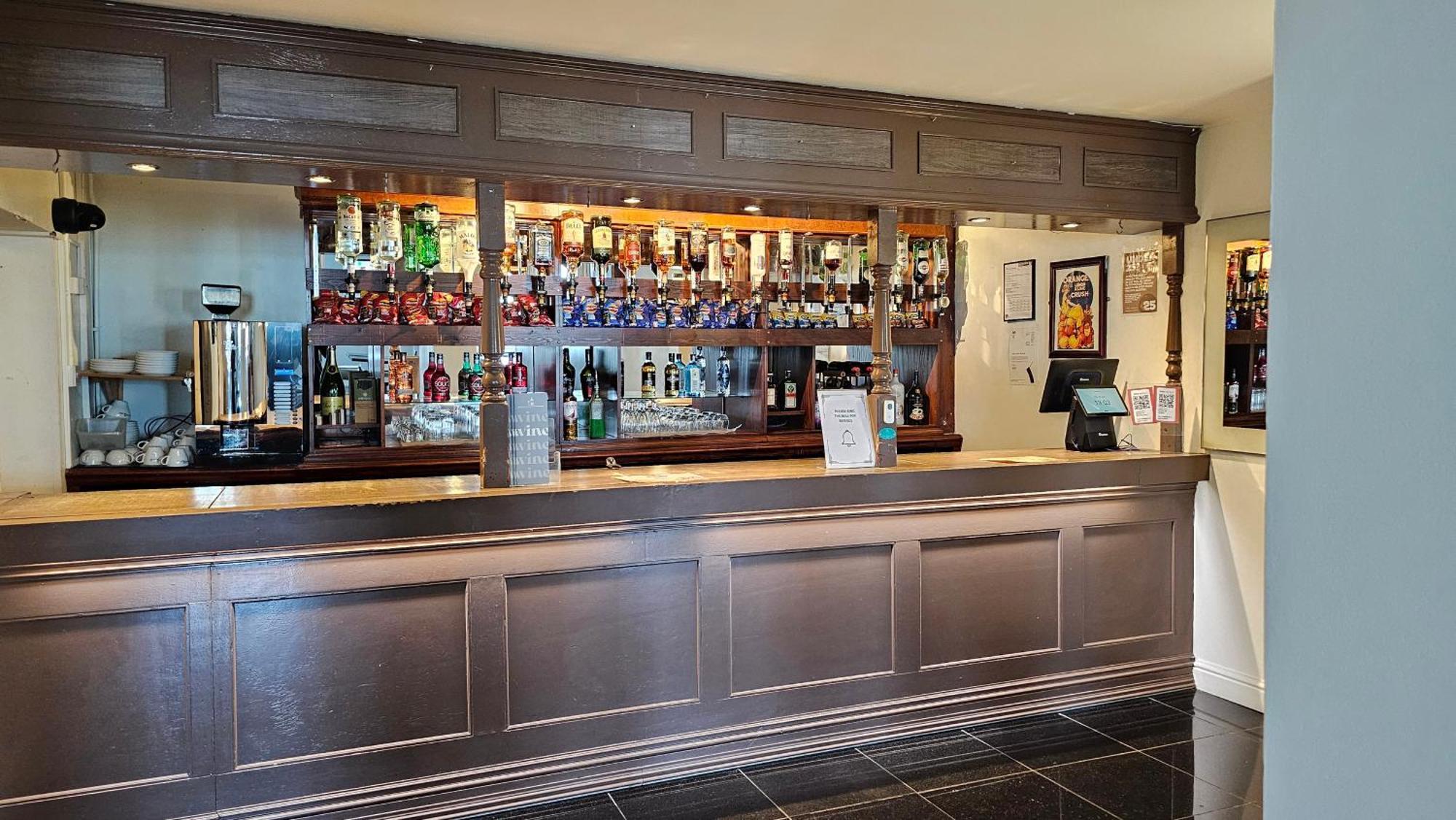 The Strand Hotel Eastbourne Exterior photo
