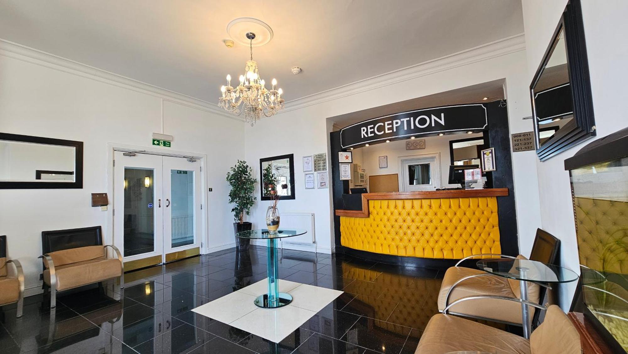 The Strand Hotel Eastbourne Exterior photo